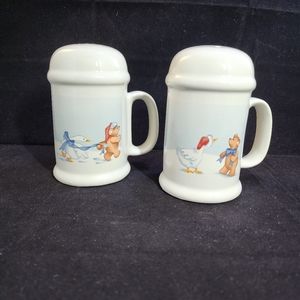 House of Lloyds Christmas Winter Scene Geese Bear Shakers